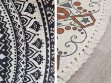 Load image into Gallery viewer, Mandala Round Rug