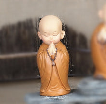 Charger l'image dans la galerie, Little Monk Figurines