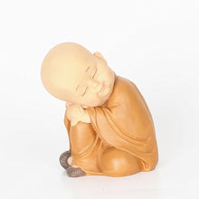 Charger l'image dans la galerie, Little Monk Figurines