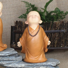 Charger l'image dans la galerie, Little Monk Figurines