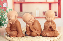 Charger l'image dans la galerie, Little Monk Figurines