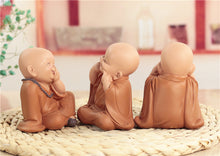 Charger l'image dans la galerie, Little Monk Figurines