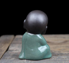 Charger l'image dans la galerie, Ceramic Small Monk Figurines
