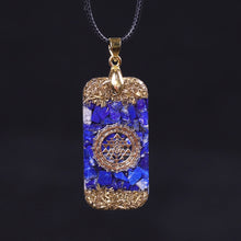 Charger l'image dans la galerie, Lapis Lazuli Sri Yantra Pendant