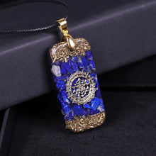 Charger l'image dans la galerie, Lapis Lazuli Sri Yantra Pendant