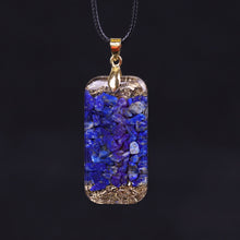 Charger l'image dans la galerie, Lapis Lazuli Sri Yantra Pendant