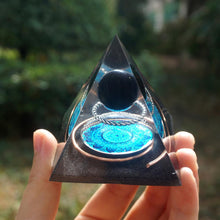 Charger l'image dans la galerie, Obsidian Sphere Silver Ring Pyramid