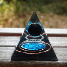 Charger l'image dans la galerie, Obsidian Sphere Silver Ring Pyramid