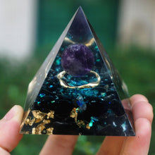 Charger l'image dans la galerie, Amethyst Sphere Obsidian Ring Pyramid