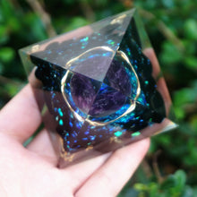Charger l'image dans la galerie, Amethyst Sphere Obsidian Ring Pyramid