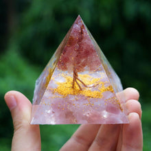 Charger l'image dans la galerie, Strawberry Quartz Tree Of Life Pyramid
