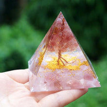 Charger l'image dans la galerie, Strawberry Quartz Tree Of Life Pyramid