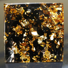 Charger l'image dans la galerie, Tiger Eye Sphere Obsidian Pyramid