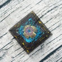 Charger l'image dans la galerie, Rose Quartz Point Obsidian Pyramid