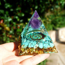 Charger l'image dans la galerie, Amethyst Sphere Turquoise Pyramid