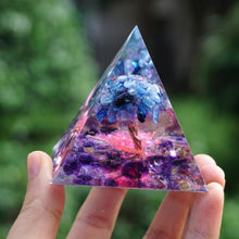Charger l'image dans la galerie, Kyanite Amethyst Tree Of Life Pyramid