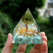 Charger l'image dans la galerie, Peridot Amazonite Tree Of Life Pyramid
