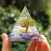 Charger l'image dans la galerie, Peridot Charoite Tree Of Life Pyramid