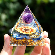Charger l'image dans la galerie, Amethyst Sphere Kyanite Gear Pyramid