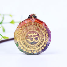 Charger l'image dans la galerie, 7 Chakra Om Necklace