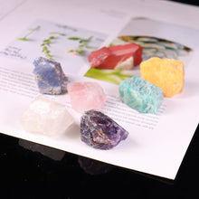 Charger l'image dans la galerie, Unpolished Natural Crystal Stones (1 Set)