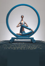 Charger l'image dans la galerie, Yoga Girl Figurines