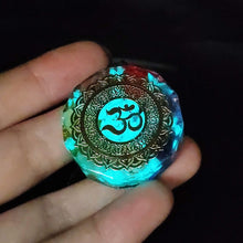 Charger l'image dans la galerie, 7 Chakra Om Necklace