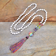 Charger l'image dans la galerie, Howlite Chakra Mala