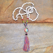 Charger l'image dans la galerie, Howlite Chakra Mala
