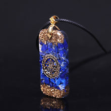 Charger l&#39;image dans la galerie, Lapis Lazuli Sri Yantra Pendant
