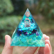 Charger l&#39;image dans la galerie, Clear Quartz Copper Coil Amethyst Turquoise Pyramid
