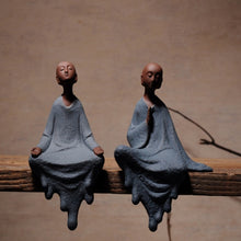 Charger l&#39;image dans la galerie, Purple Clay Monk Figurines
